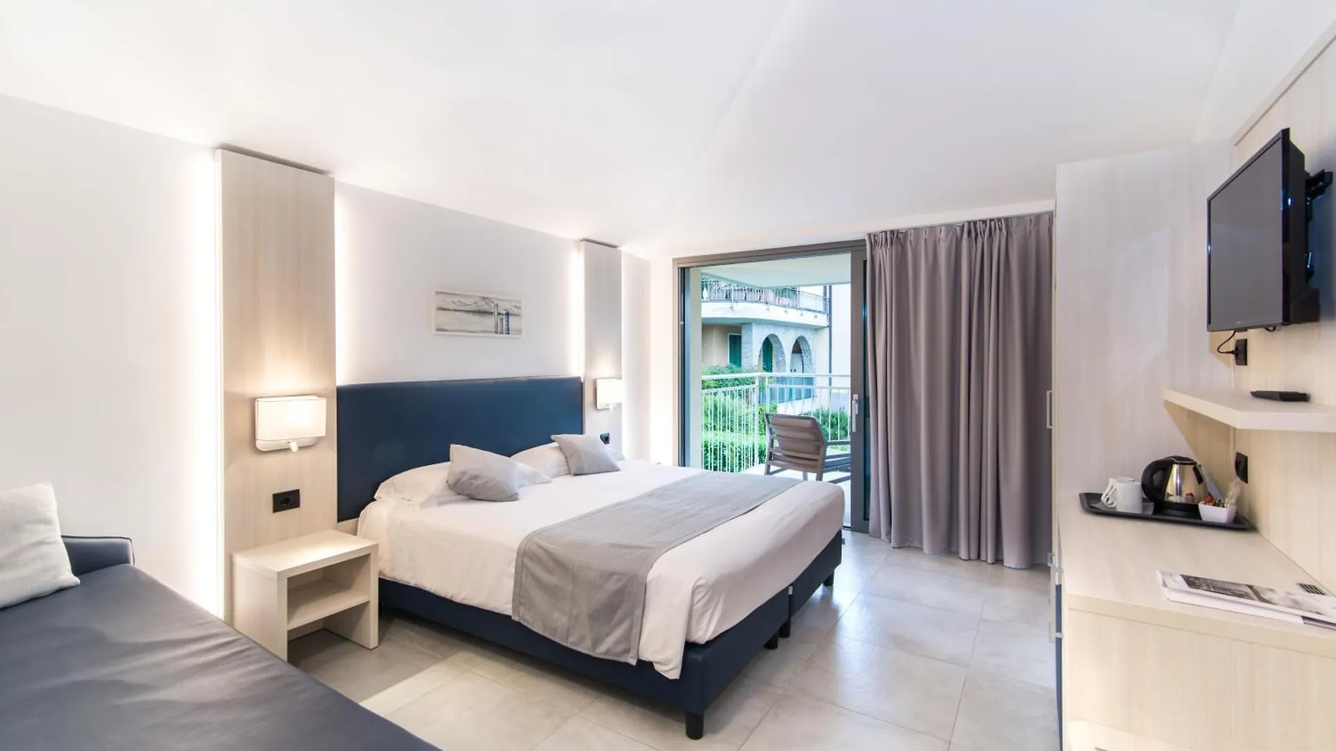 Hotel דומאסו